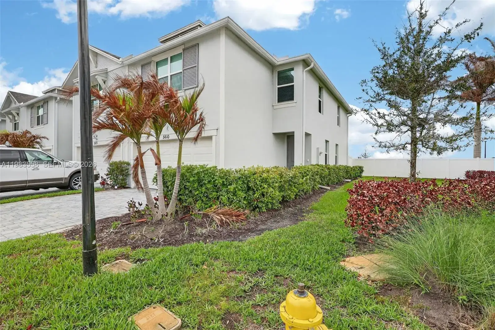 5610 SE Edgewater Cir, Stuart FL 34997 photo 2
