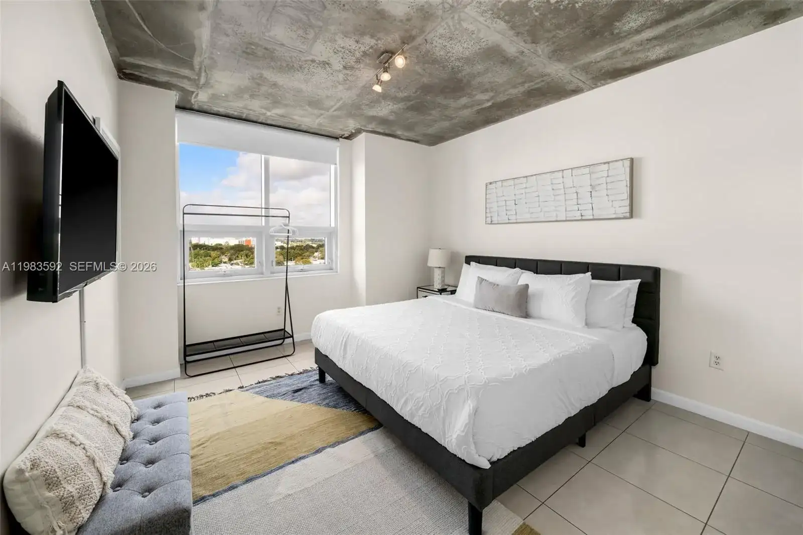 3250 NE 1st Ave # 814, Miami FL 33137 photo 3