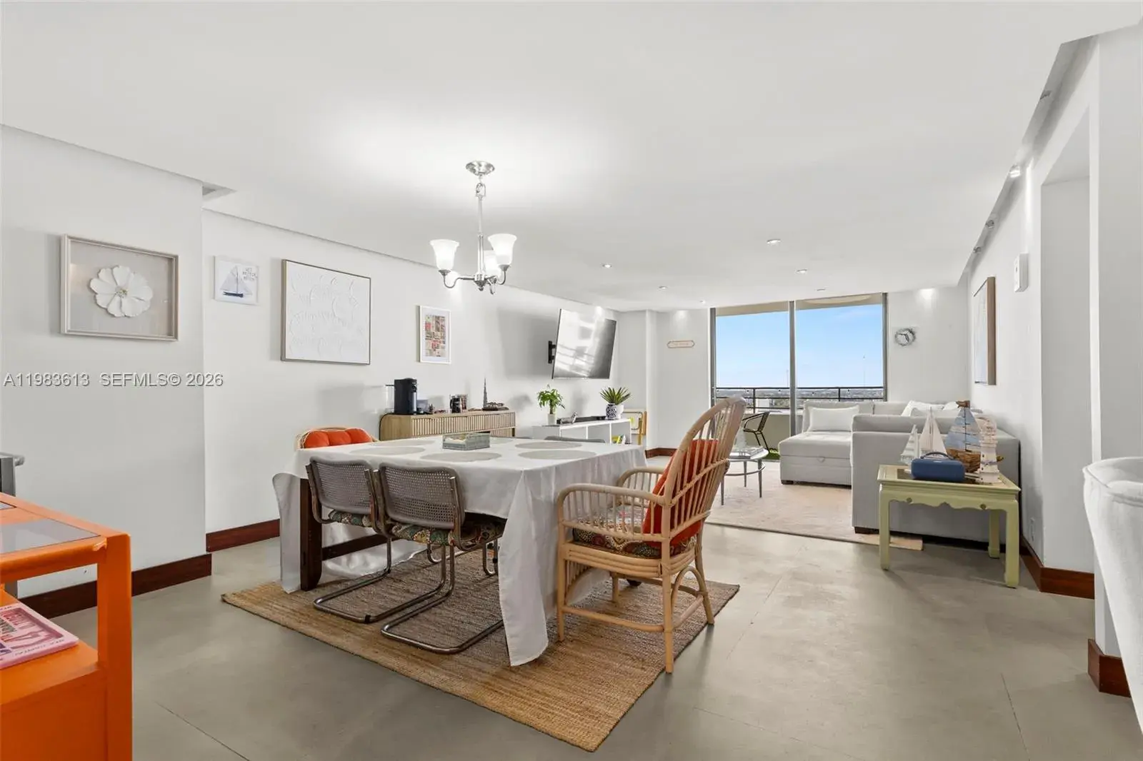 2500 Parkview Dr # 2319, Hallandale Beach FL 33009