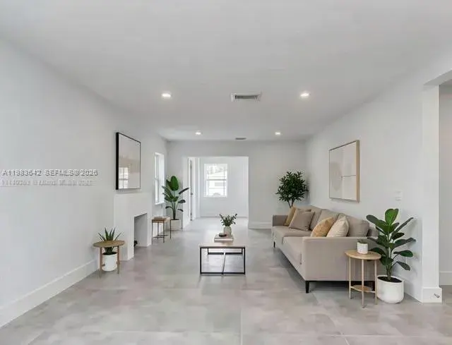 460 NW 82nd Ter, Miami FL 33150
