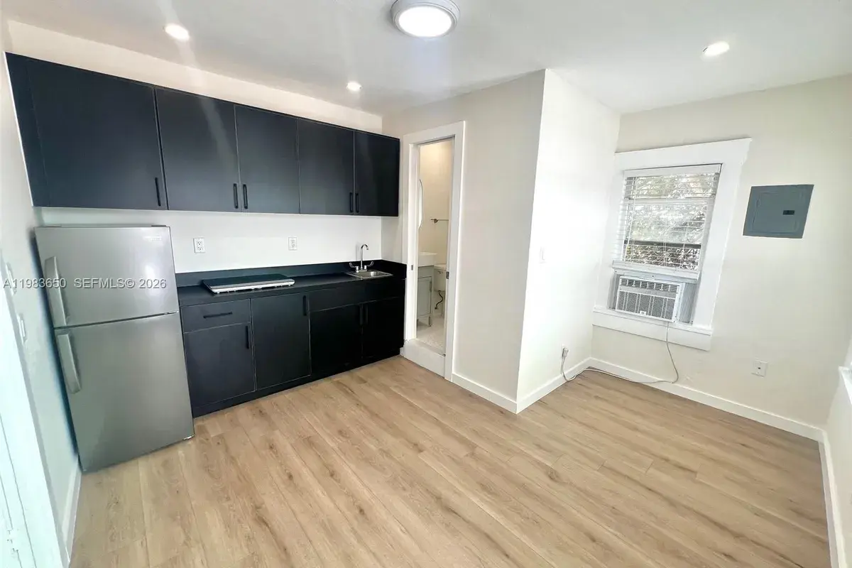 229 NE 25th St # 229, Miami FL 33137