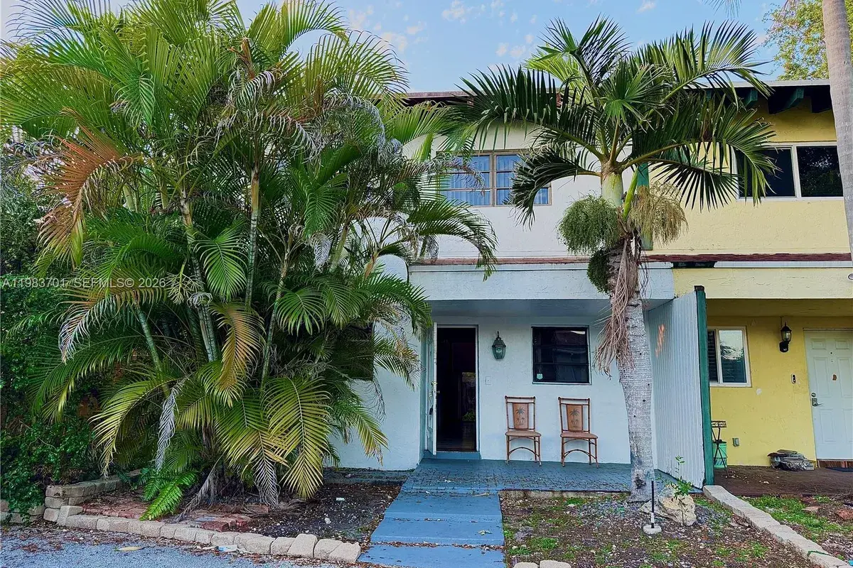 3911 Farragut St, Hollywood FL 33021