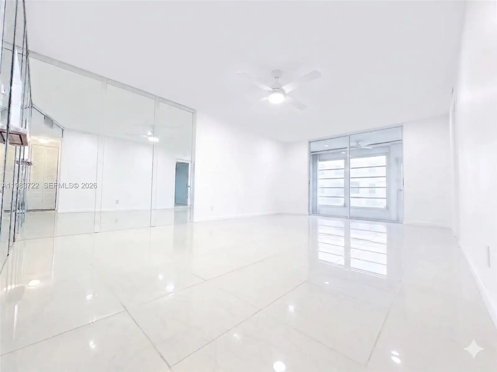 9900 Sunrise Lakes Blvd # 102, Sunrise FL 33322 photo 2
