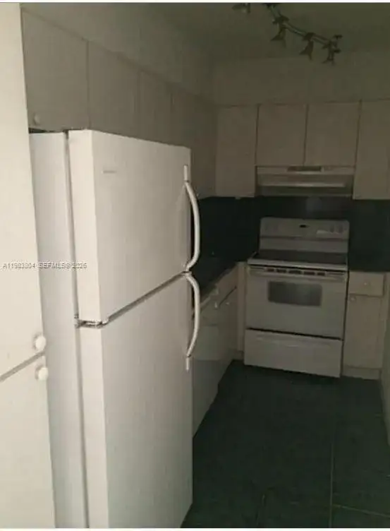 4705 NW 7th St # 7, Miami FL 33126 photo 4