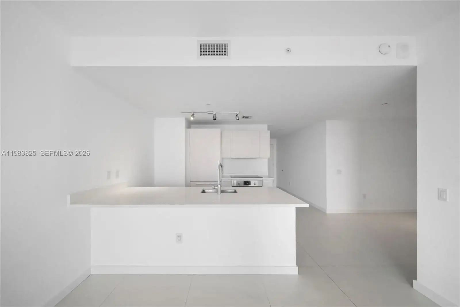501 NE 31st St # 3110, Miami FL 33137 photo 3