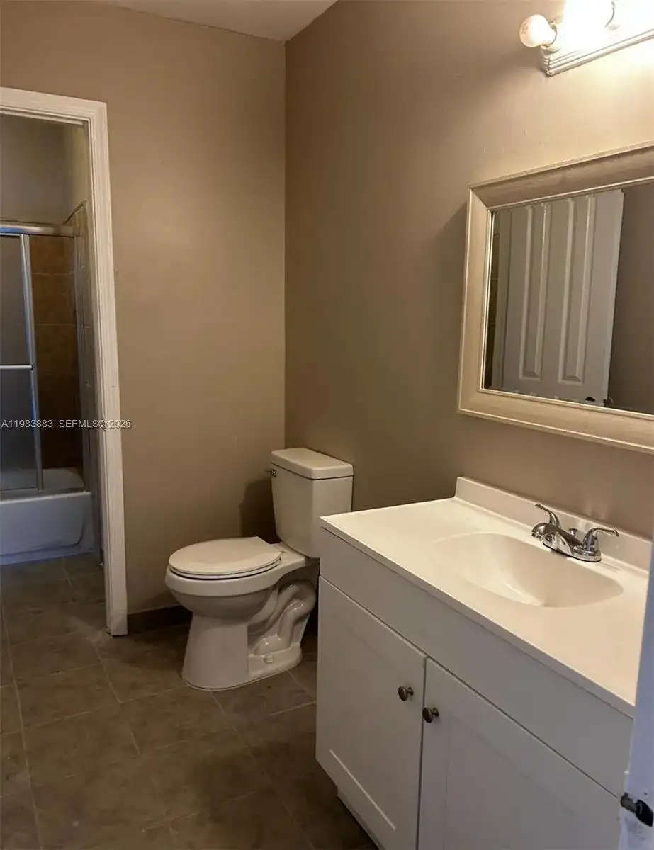 6593 Boulevard Of Champions, North Lauderdale FL 33068 photo 2