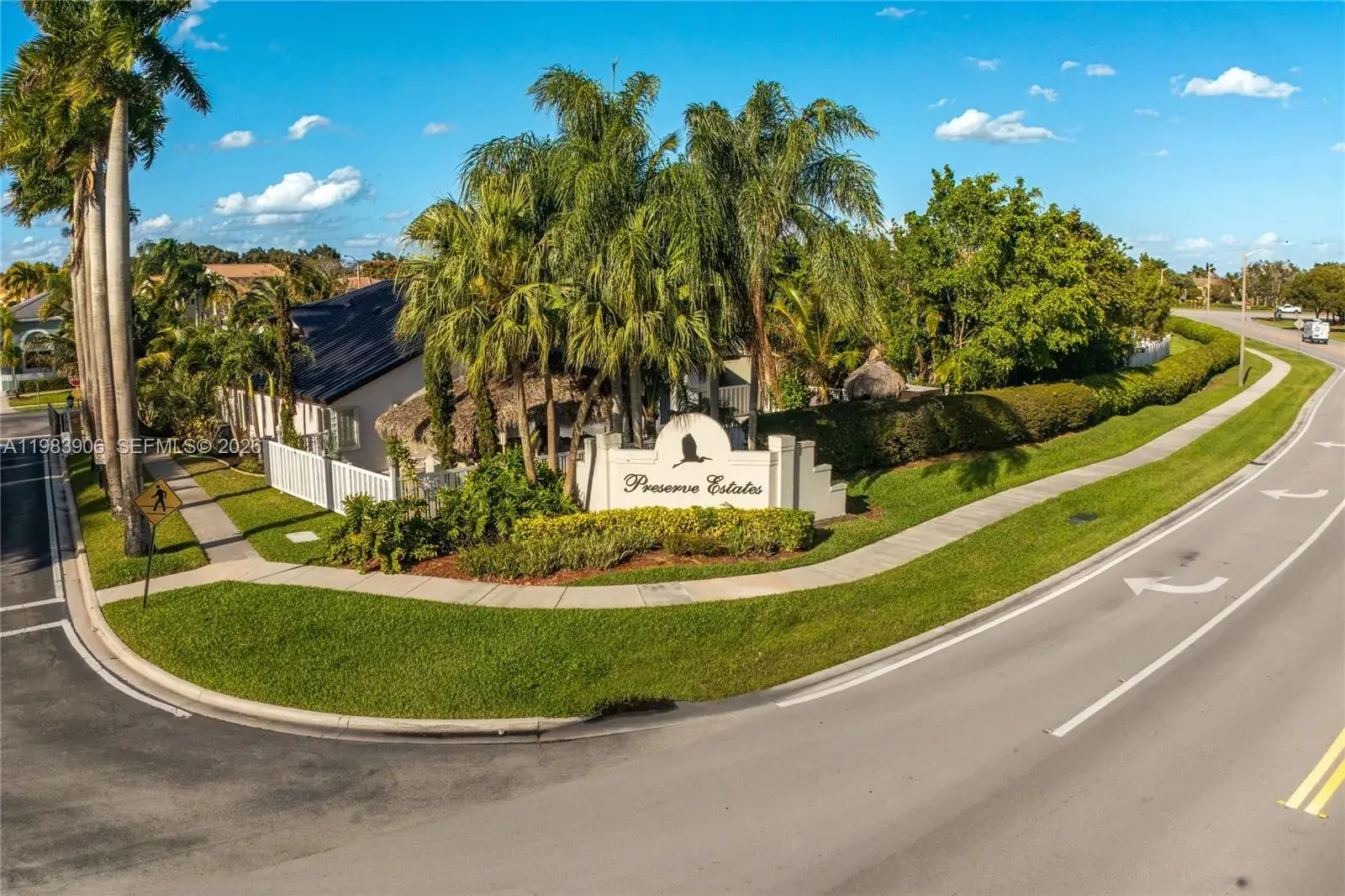 930 NW 197th Ave, Pembroke Pines FL 33029