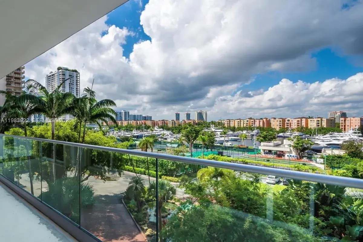 19707 Turnberry Way # 5C, Aventura FL 33180