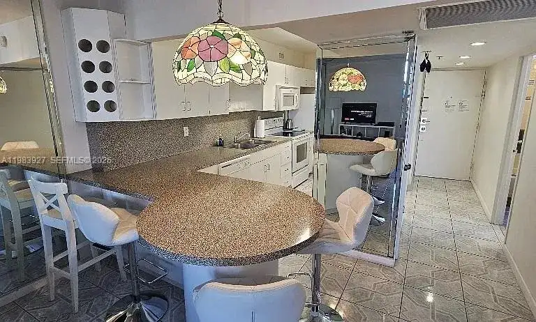 100 Lincoln Rd # 616, Miami Beach FL 33139 photo 3