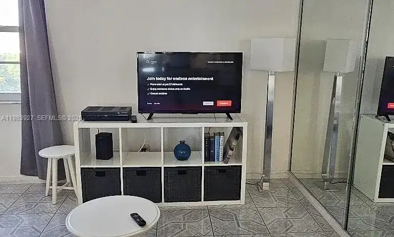 100 Lincoln Rd # 616, Miami Beach FL 33139 photo 4
