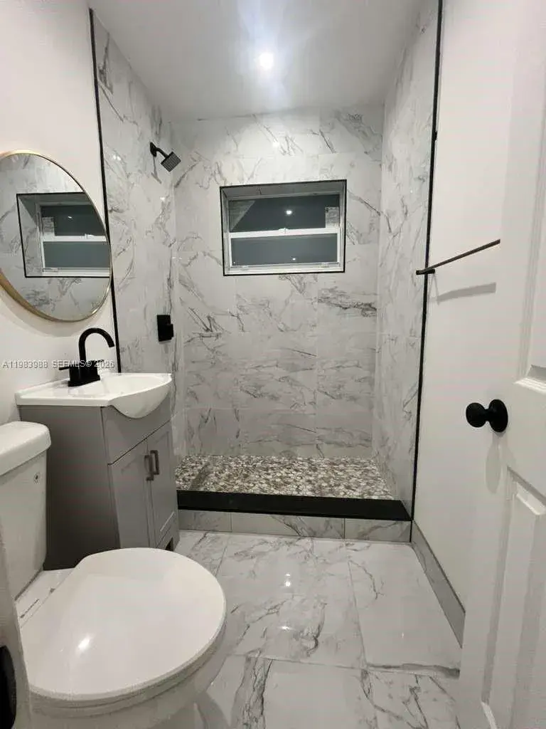 1909 Plunkett St # 4, Hollywood FL 33020