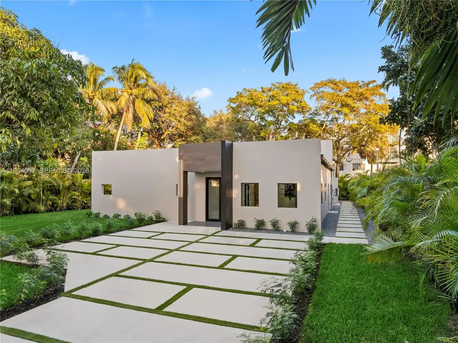12335 Griffing Blvd, North Miami FL 33161