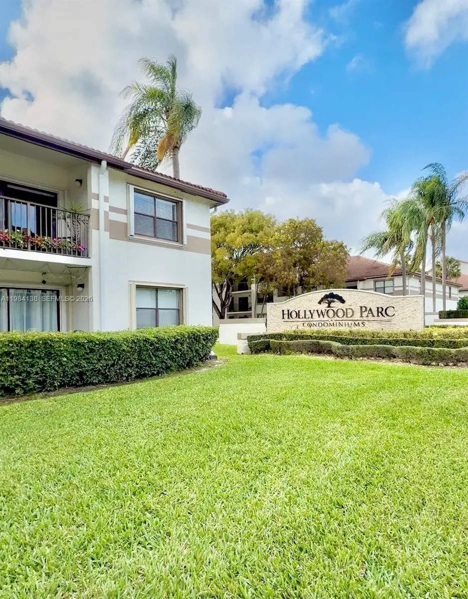 650 S Park Rd # 5, Hollywood FL 33021