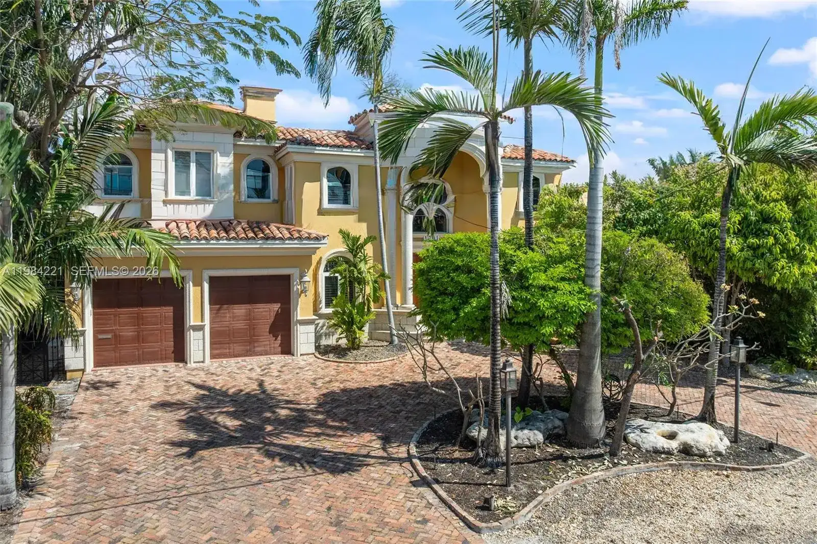 1701 SE 10th St, Fort Lauderdale FL 33316 photo 2