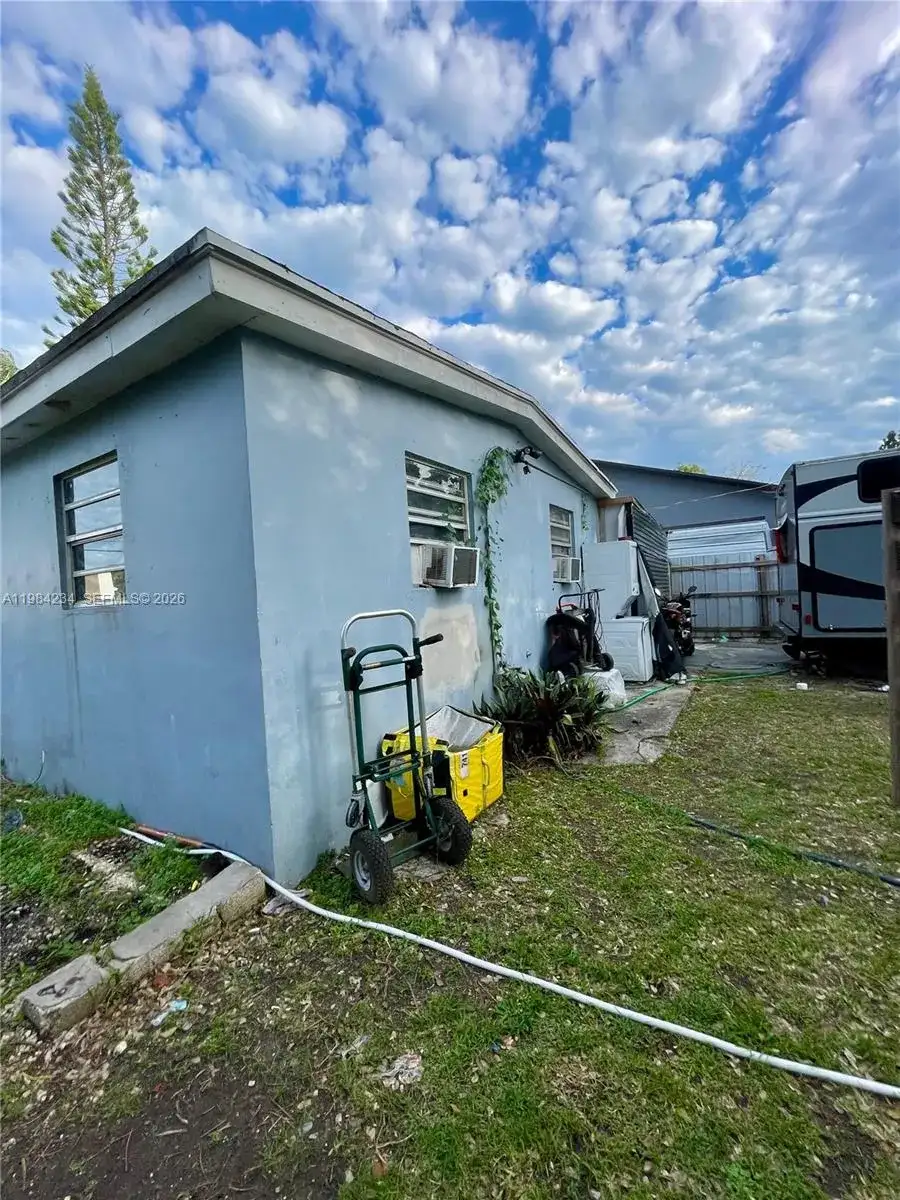 23110 SW 123rd Ct, Miami FL 33170 photo 4