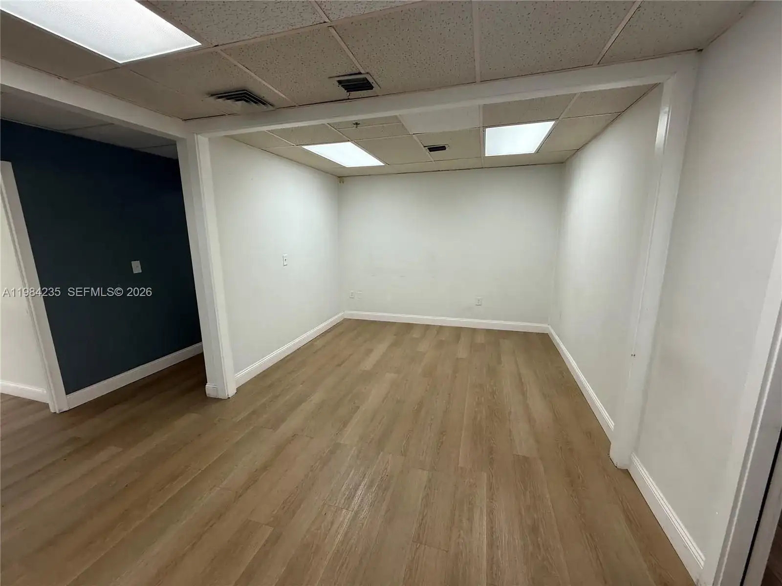 810 NE 125th St, North Miami FL 33161 photo 5