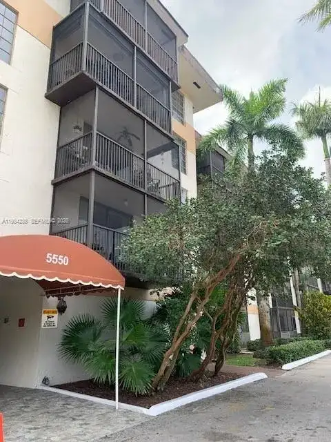 5550 NW 44th St # 404B, Lauderhill FL 33319 photo 2