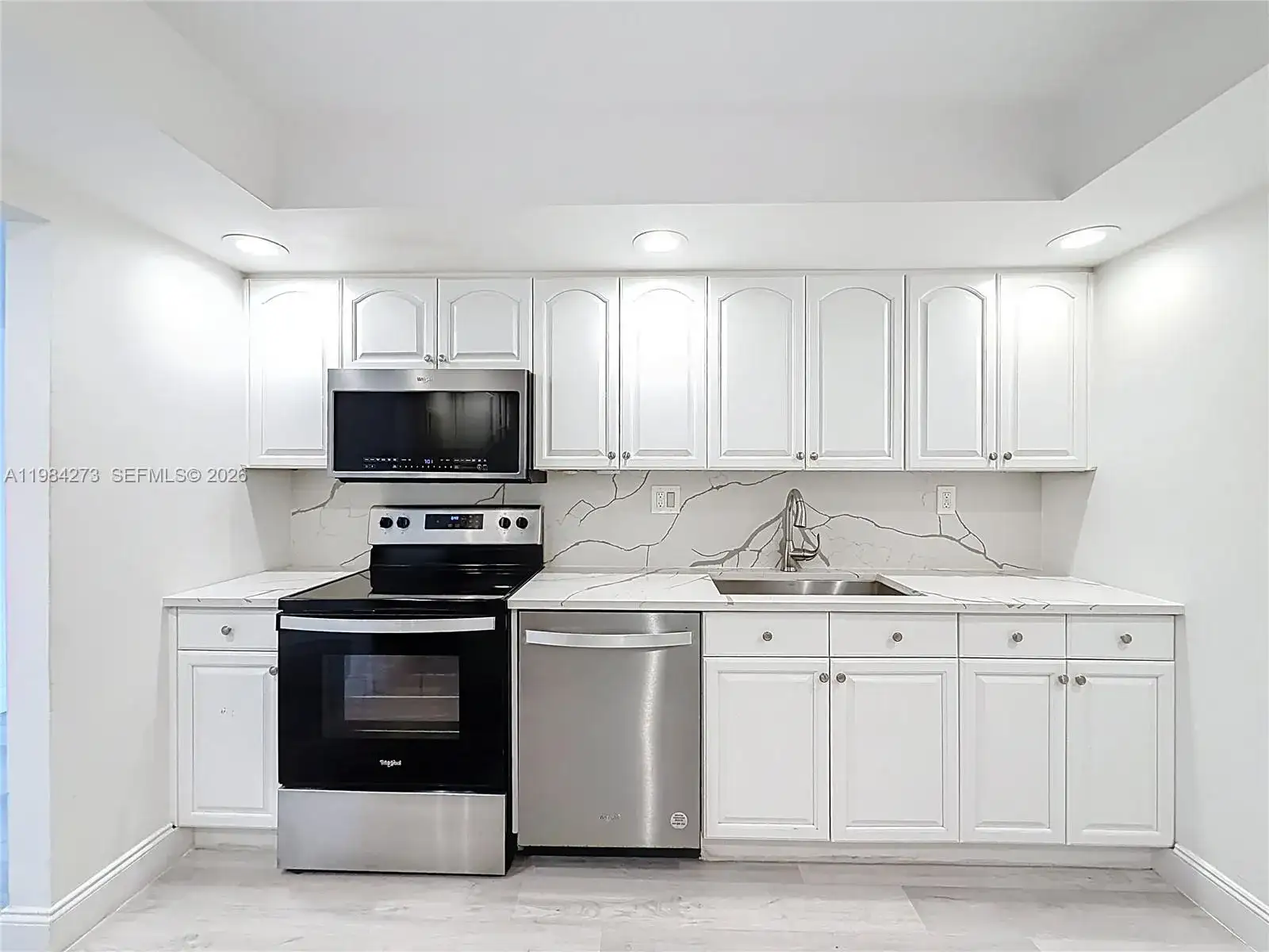 1000 Parkview Dr # 121, Hallandale Beach FL 33009 photo 4