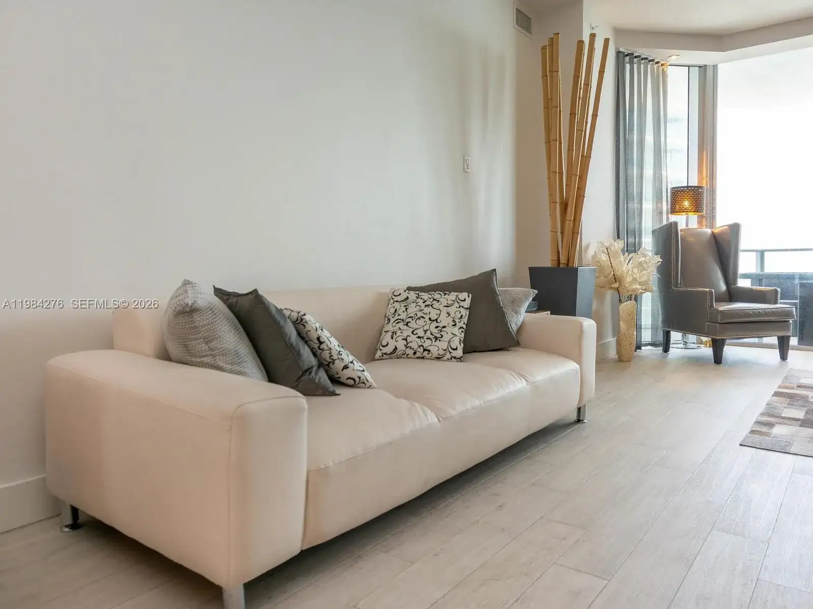 1300 Brickell Bay Dr # 3804, Miami FL 33131 photo 3