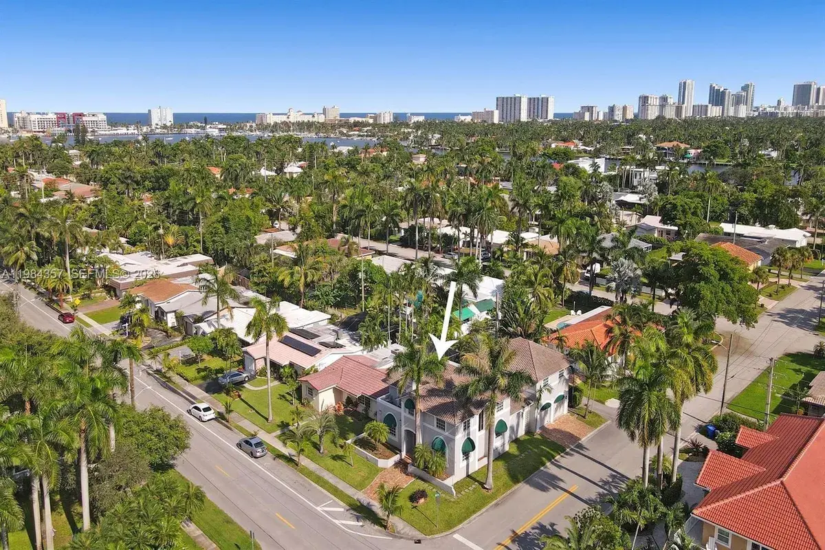 851 N 11th Ave, Hollywood FL 33019