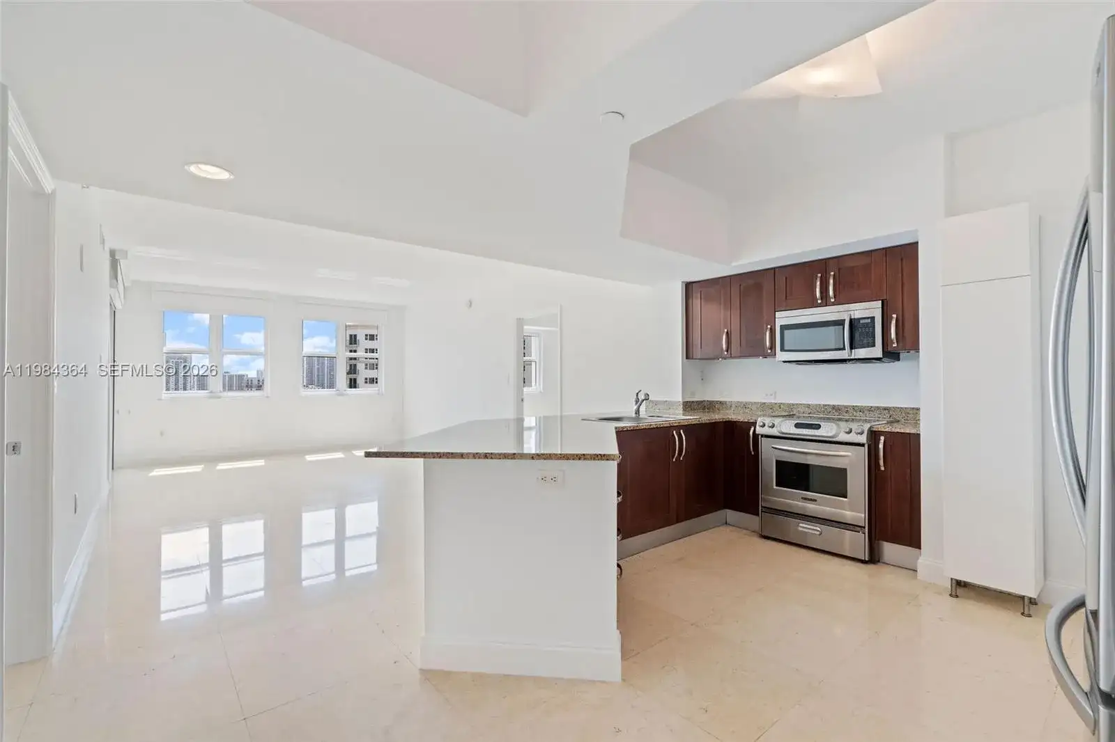 20000 E Country Club Dr # 1109, Aventura FL 33180 photo 5
