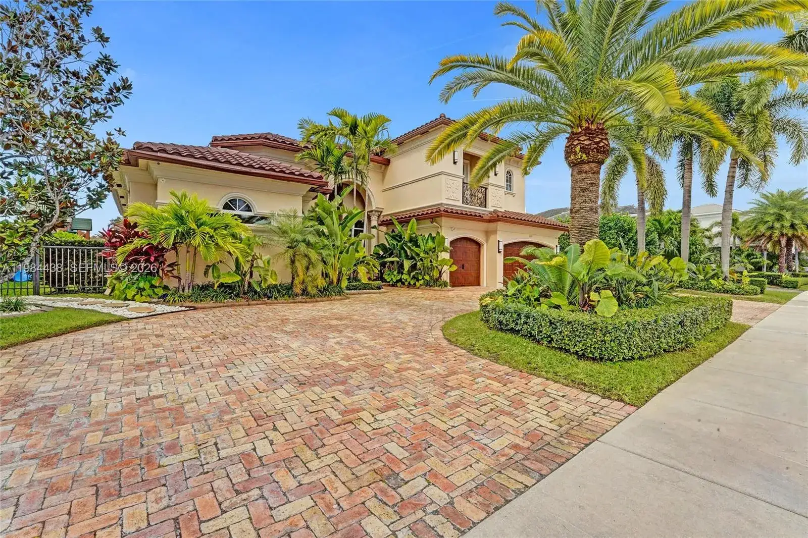10291 Sweet Bay St, Plantation FL 33324 photo 2