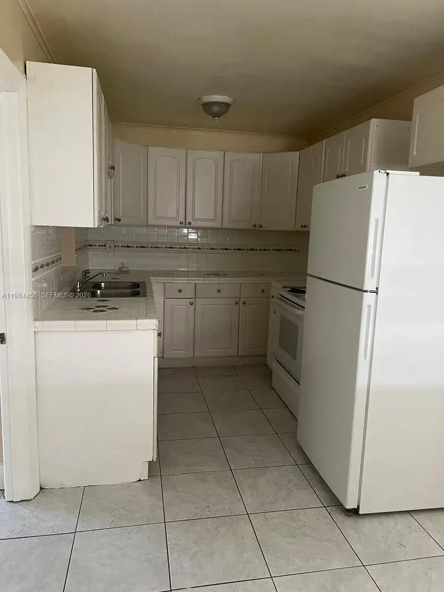 1020 W 2nd St, Riviera Beach FL 33404 photo 4