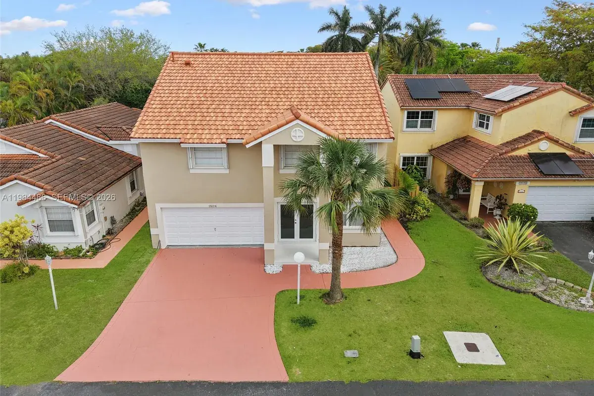 15174 SW 111th St, Miami FL 33196