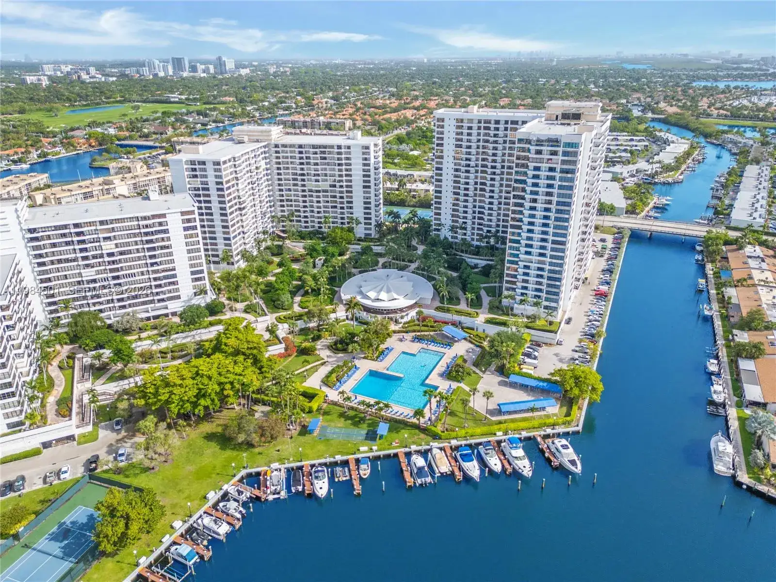 2500 Parkview Dr # 509, Hallandale Beach FL 33009