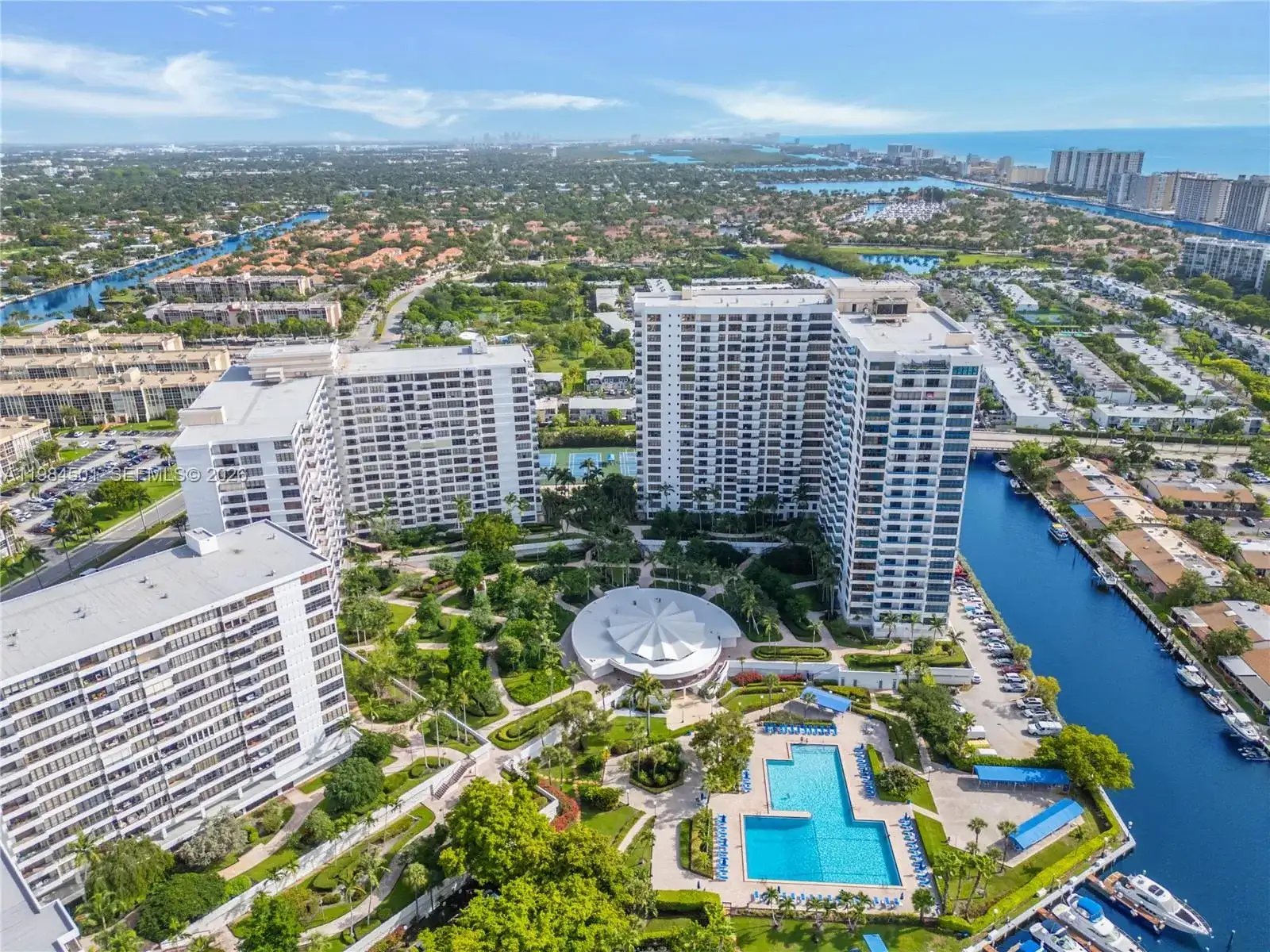 2500 Parkview Dr # 509, Hallandale Beach FL 33009 photo 2
