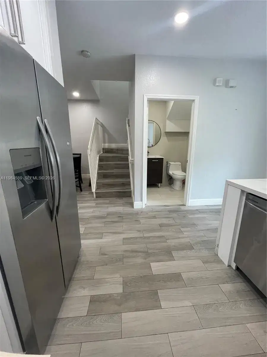 8900 SW 226th Ter, Cutler Bay FL 33190 photo 2