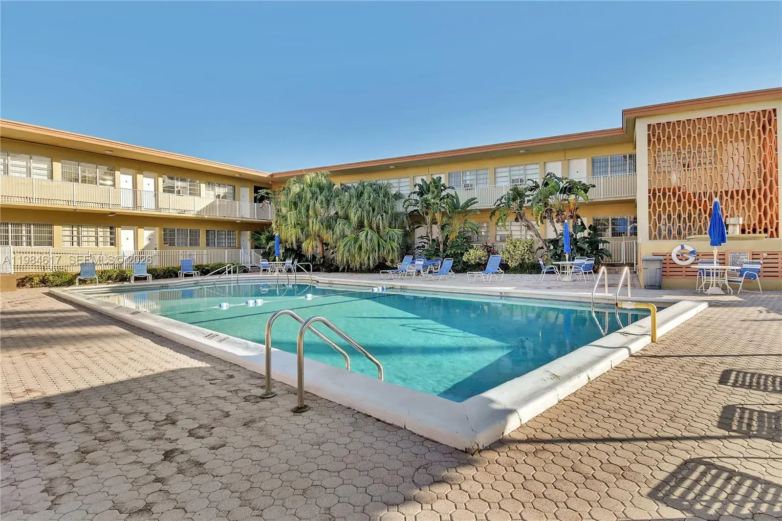 26 W Diplomat Pkwy # 2229, Hallandale Beach FL 33009