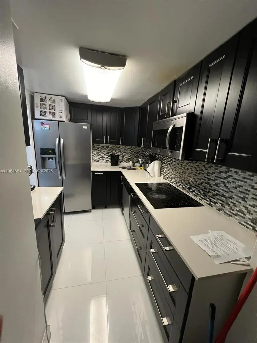 999 Brickell Bay Dr # 1506, Miami FL 33131 photo 4