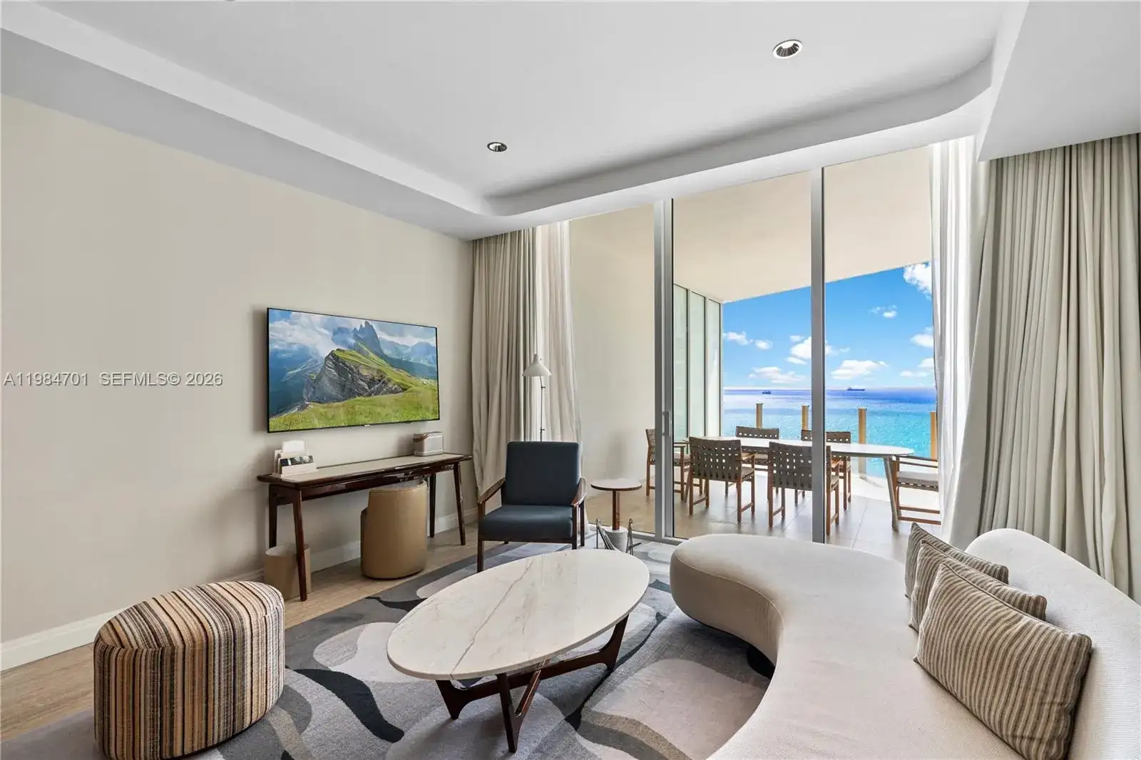 525 N Fort Lauderdale Beach Blvd # 1707, Fort Lauderdale FL 33304 photo 2