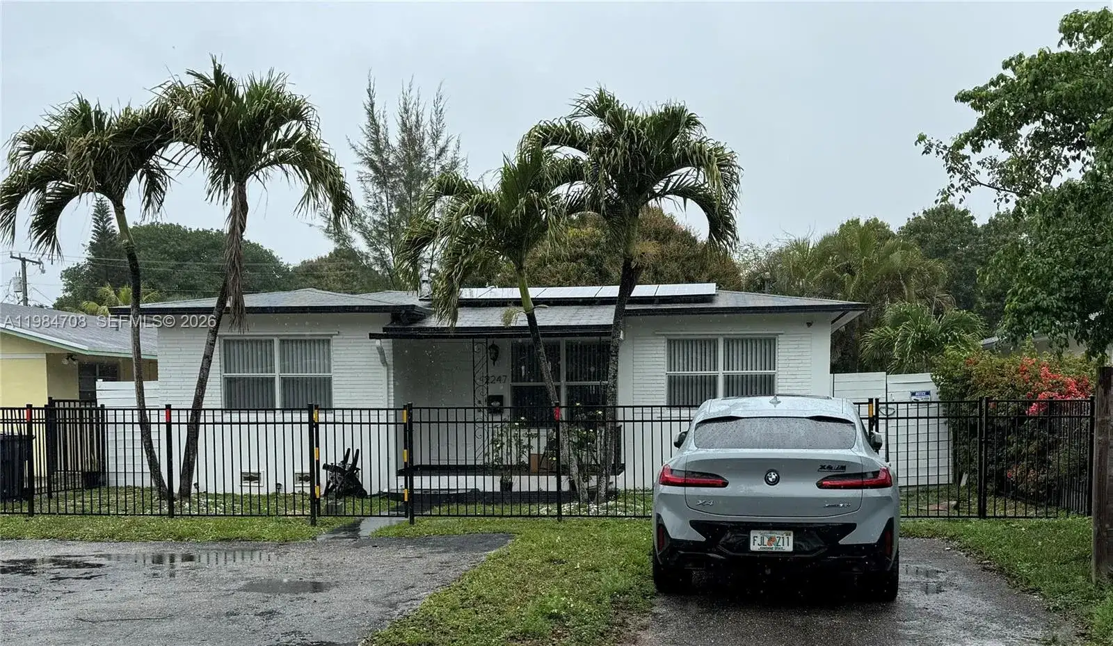 2247 Jackson St, Hollywood FL 33020 photo 5