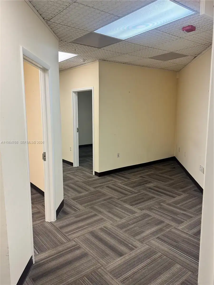 5959 Waterford District Dr # 101, Miami FL 33126 photo 5