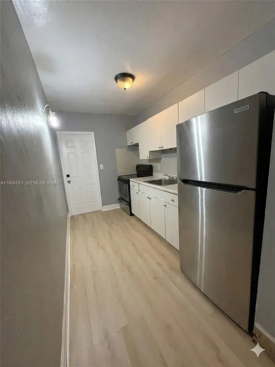 730 NW 4th Ave # 1, Fort Lauderdale FL 33311