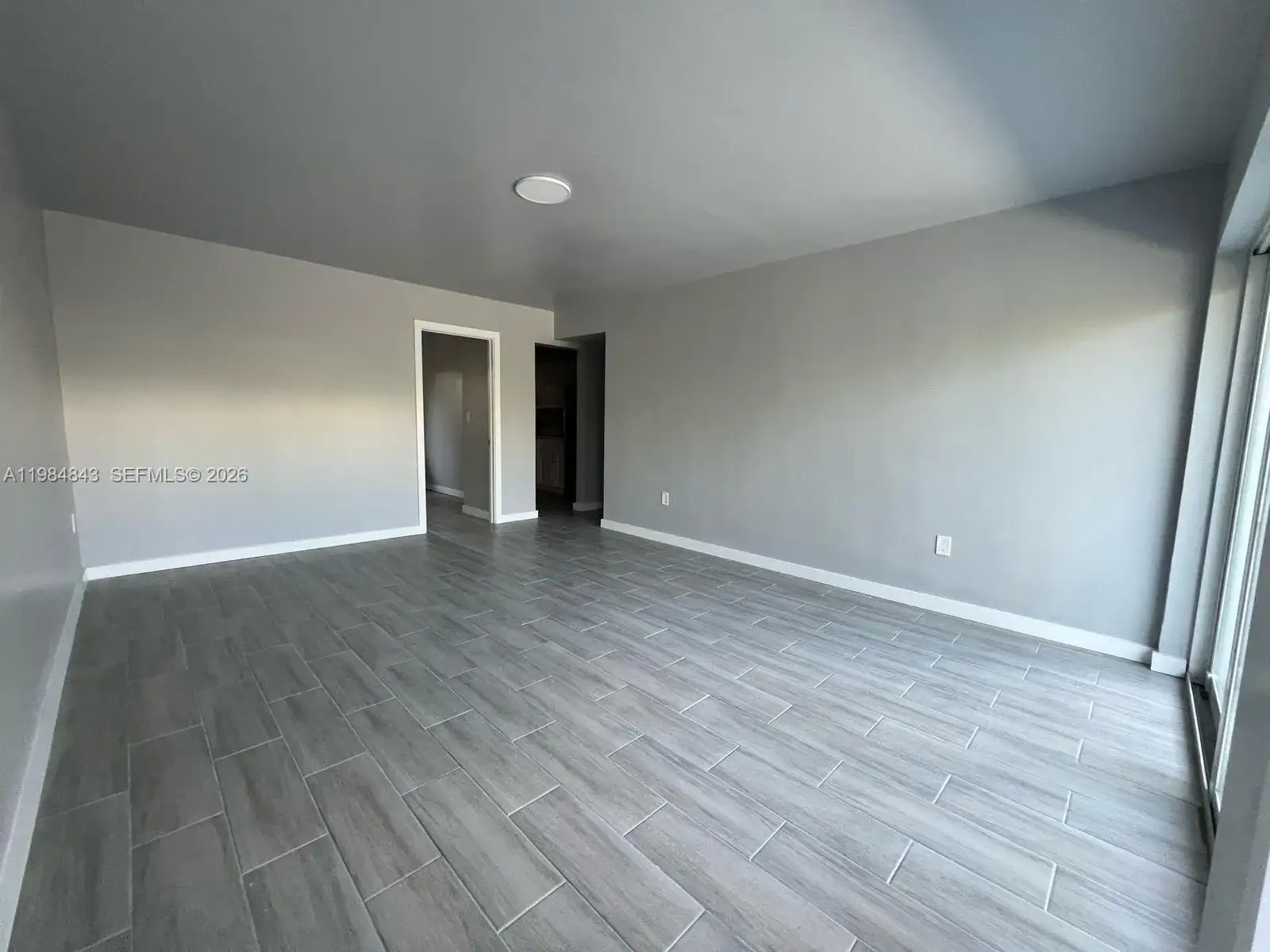 161 NE 117th St, Miami FL 33161 photo 2
