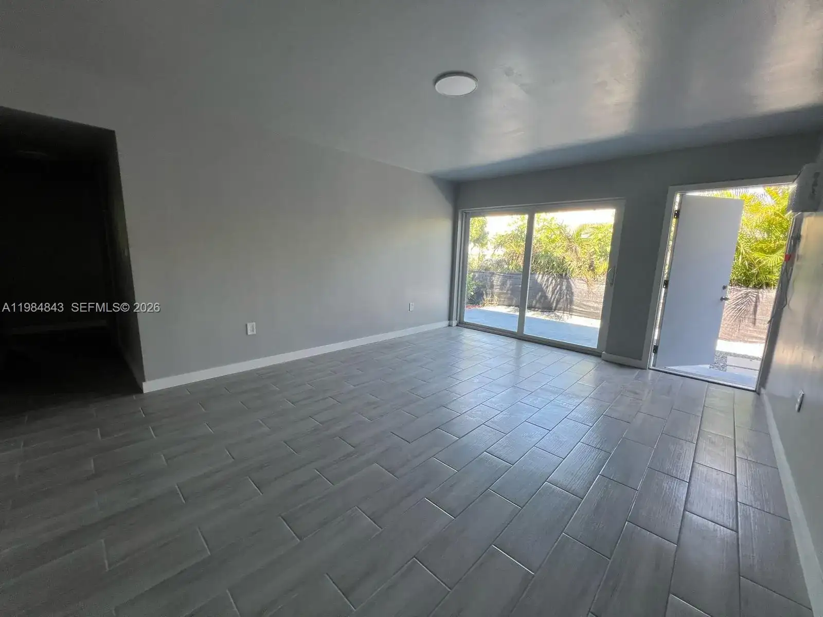 161 NE 117th St, Miami FL 33161 photo 5