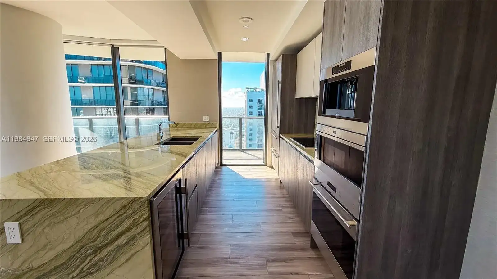 801 S Miami Ave # 4501, Miami FL 33130 photo 3