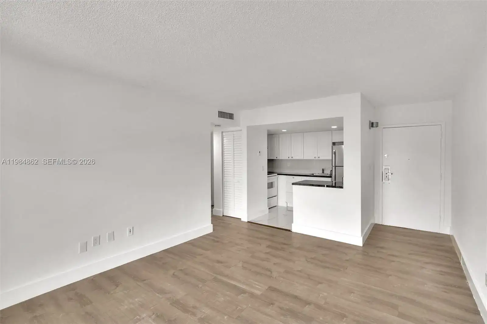 4335 NW South Tamiami Canal Dr # 304, Miami FL 33126 photo 2