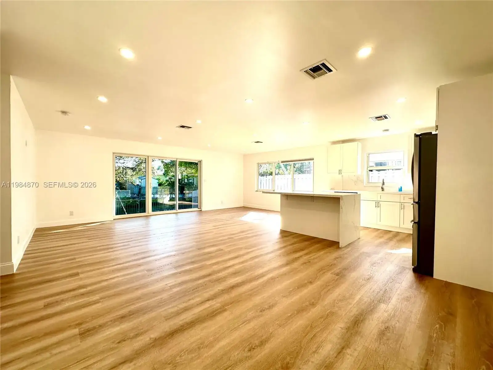 3042 Hayes St, Hollywood FL 33021 photo 5