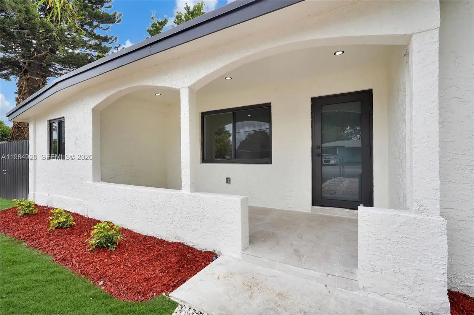 1830 NW 135th St, Miami FL 33167 photo 3