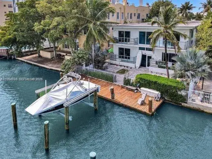 2 bedroom 2 bath Residential for sale at 7171 Bay Dr # 5, Miami Beach FL 33141