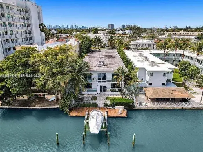 7171 Bay Dr # 5, Miami Beach FL 33141