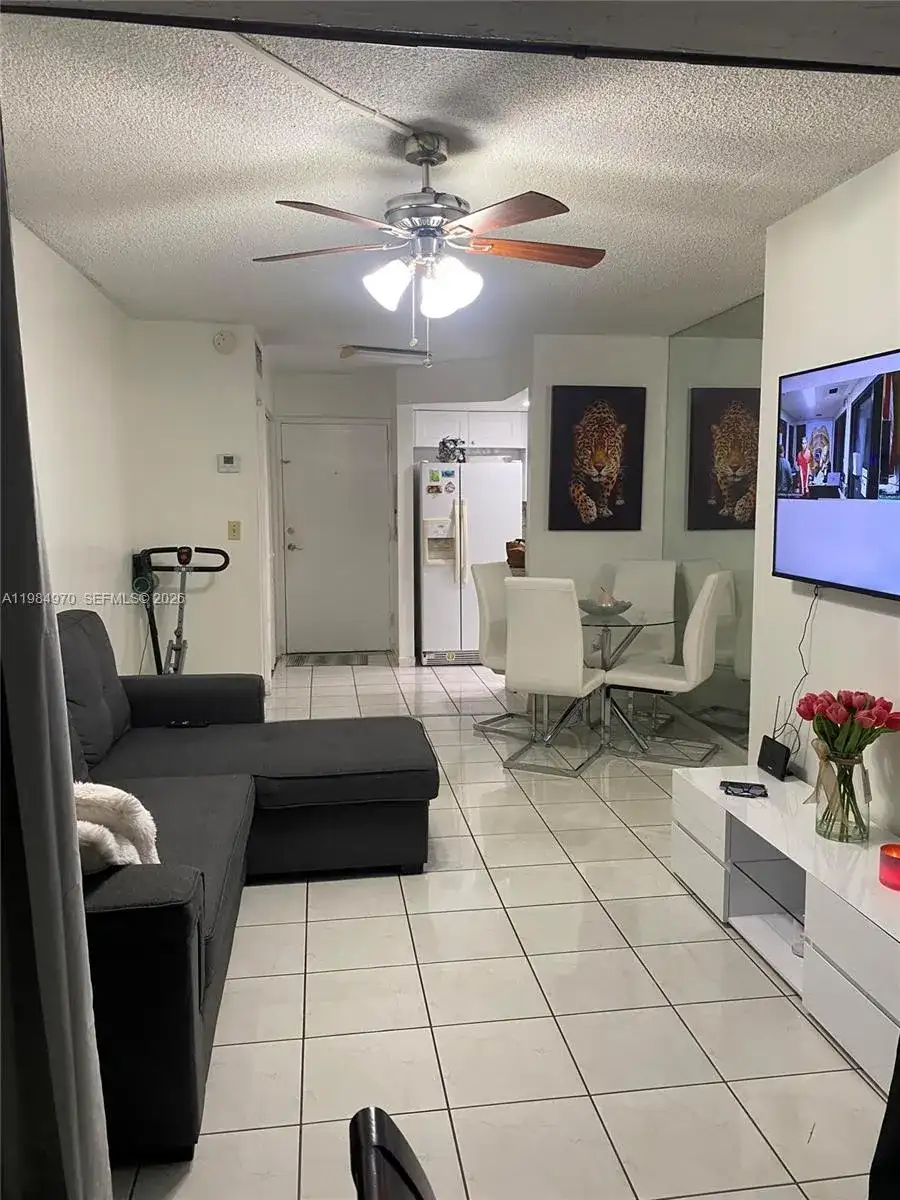 9405 W Flagler St # D105, Miami FL 33174 photo 4