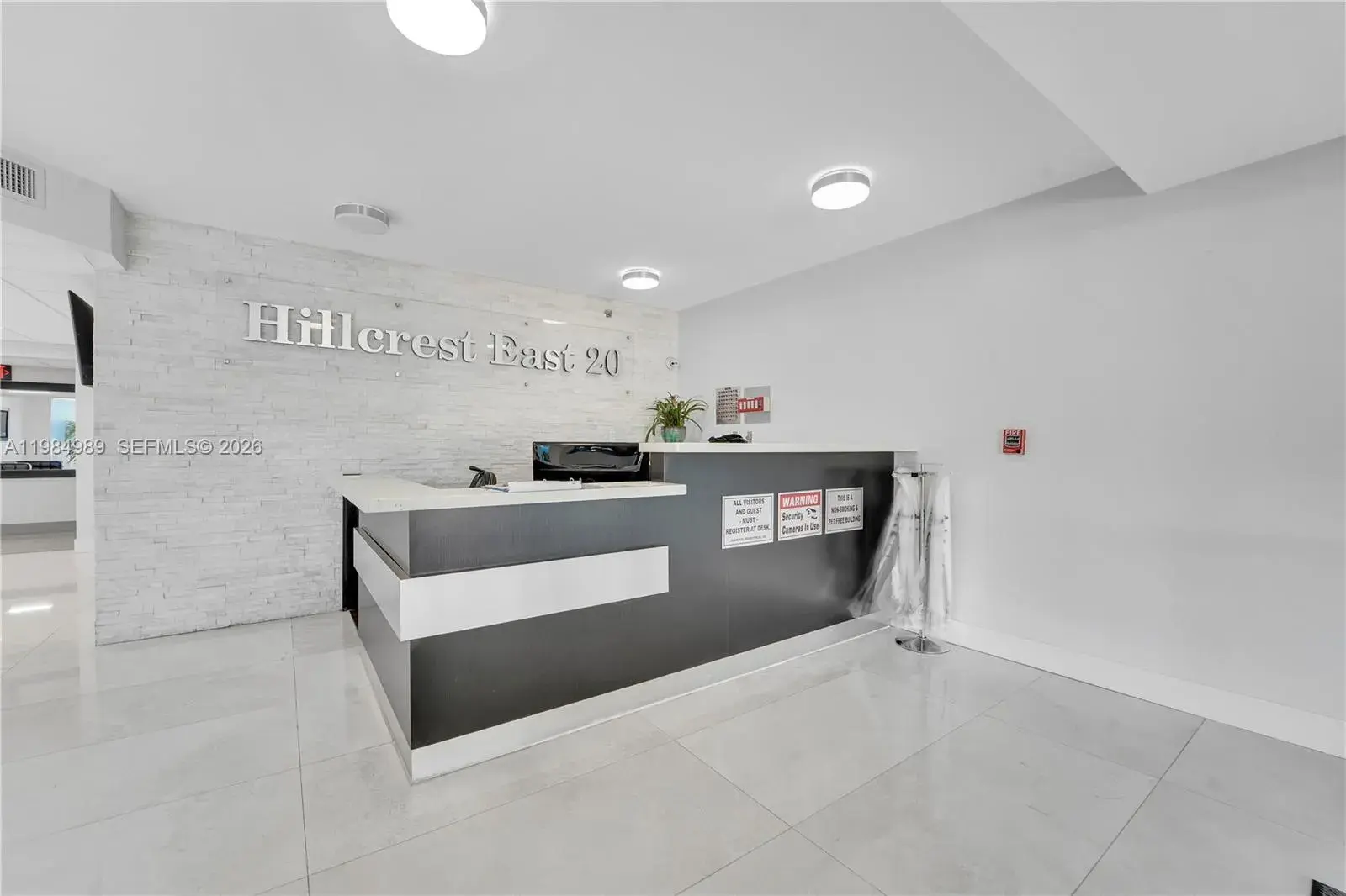919 Hillcrest Dr # 210, Hollywood FL 33021