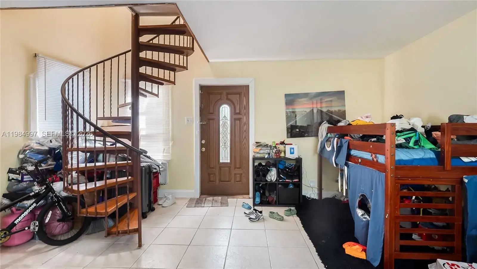 898 NE 39th St, Oakland Park FL 33334 photo 3