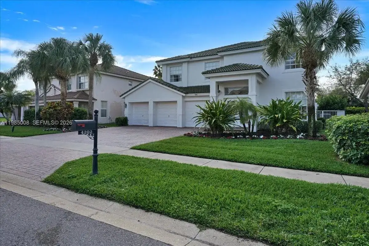 4202 Bahia Isle Cir, Wellington FL 33449 photo 3