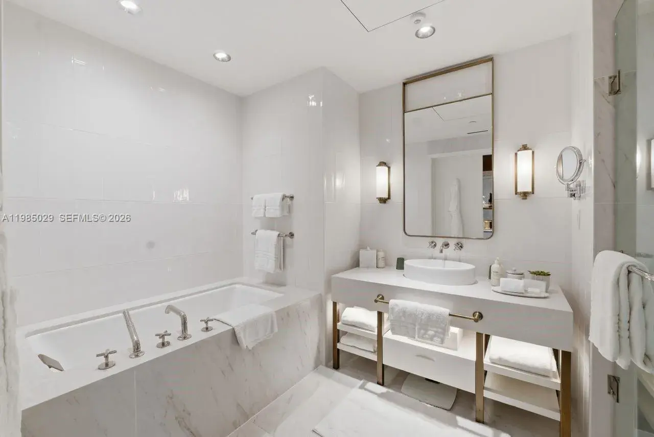 525 N Fort Lauderdale Beach Blvd # 1509, Fort Lauderdale FL 33304